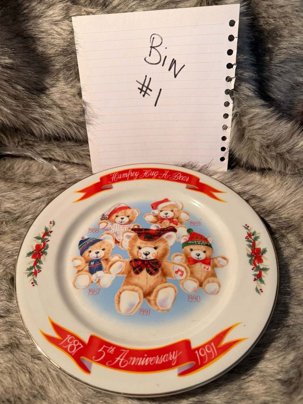 Vintage Humfrey Hug-A-Bear 5th Anniversary Country Christmas Collection Porcelai